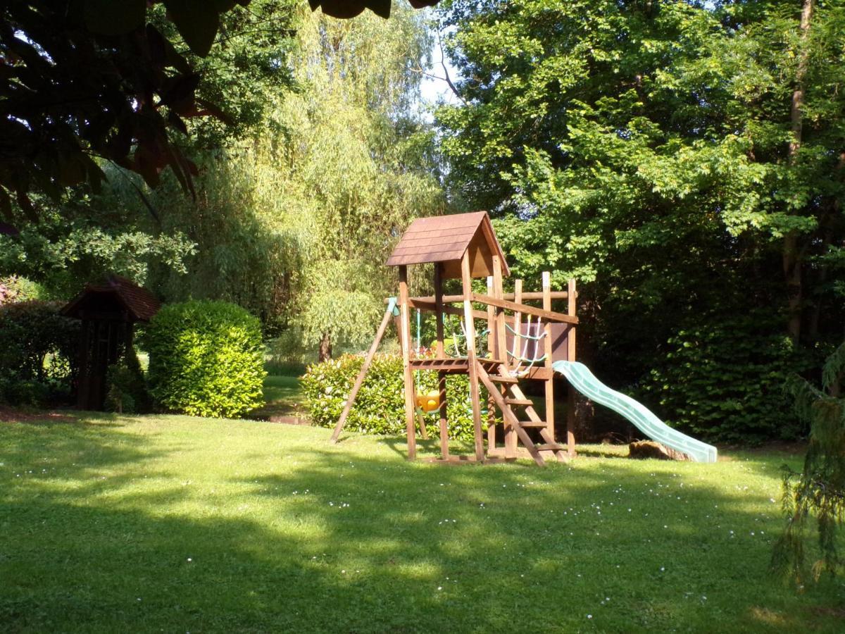 Moulin Du Soustre Panzió Cavagnac Kültér fotó