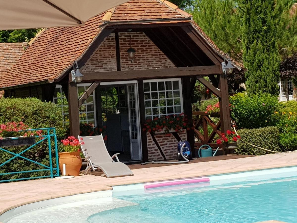 Moulin Du Soustre Panzió Cavagnac Kültér fotó