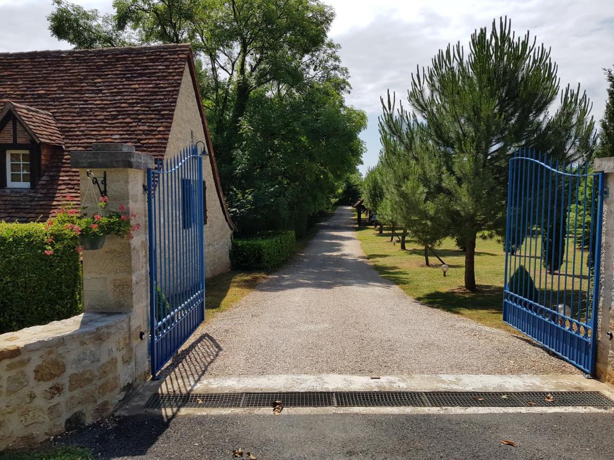 Moulin Du Soustre Panzió Cavagnac Kültér fotó