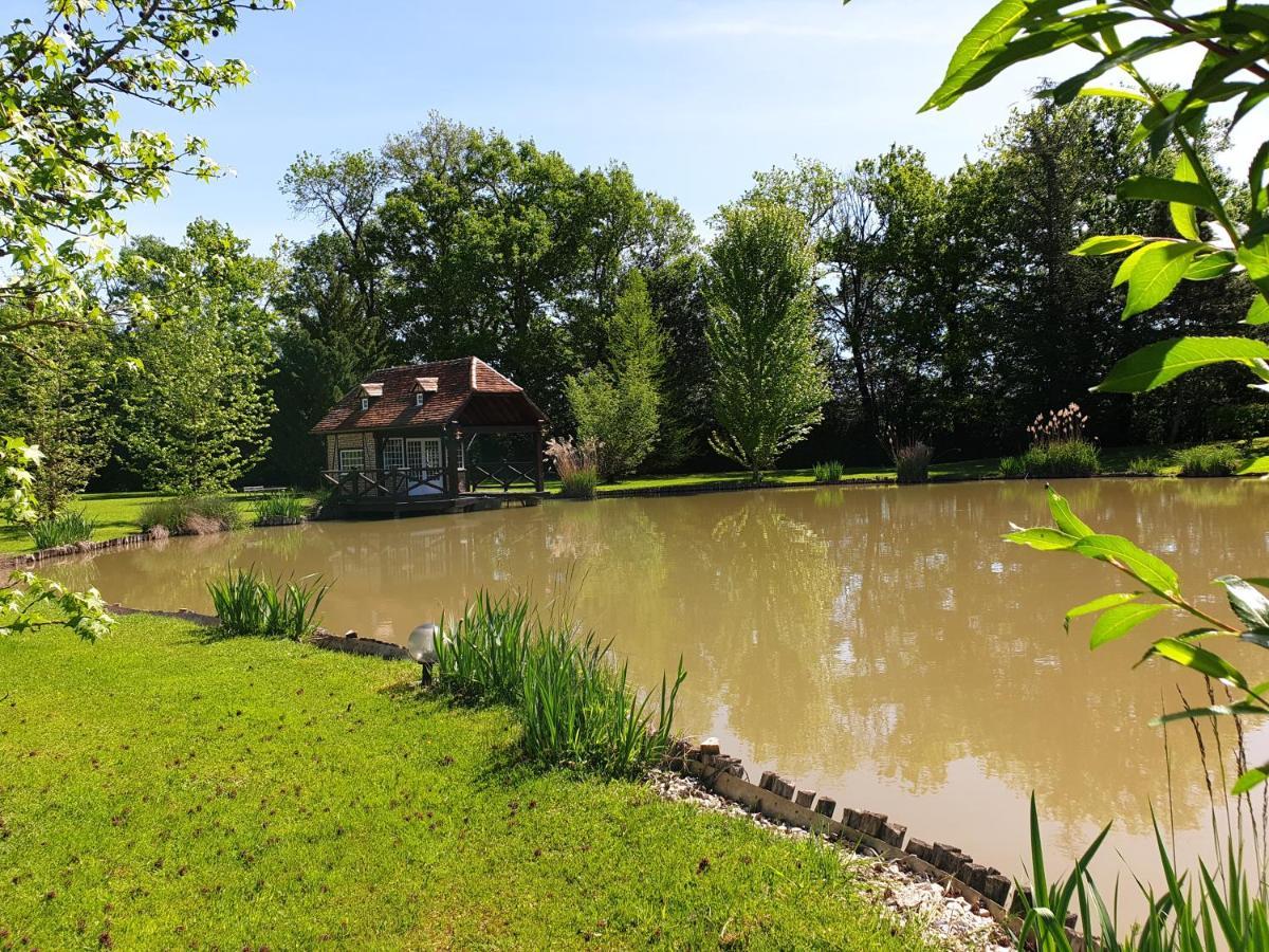 Moulin Du Soustre Panzió Cavagnac Kültér fotó