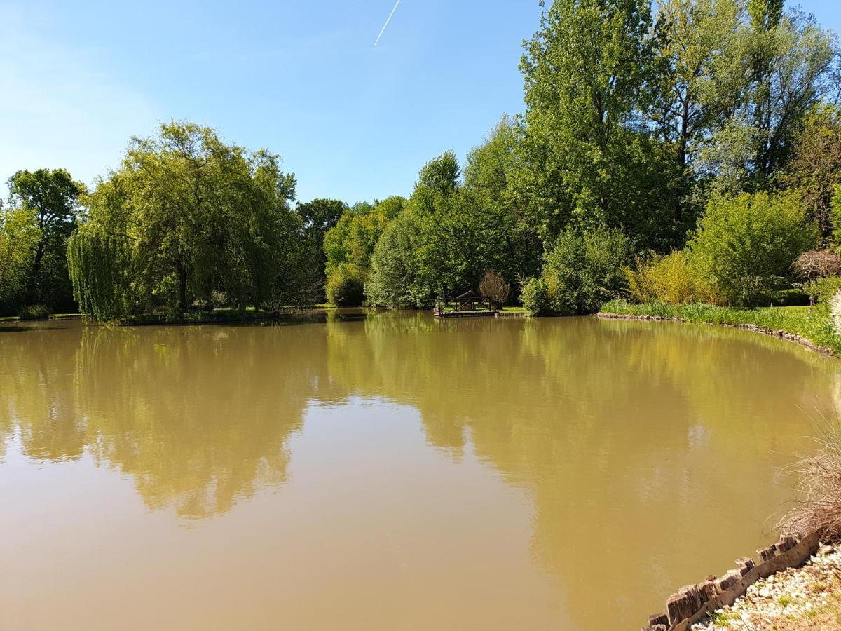 Moulin Du Soustre Panzió Cavagnac Kültér fotó